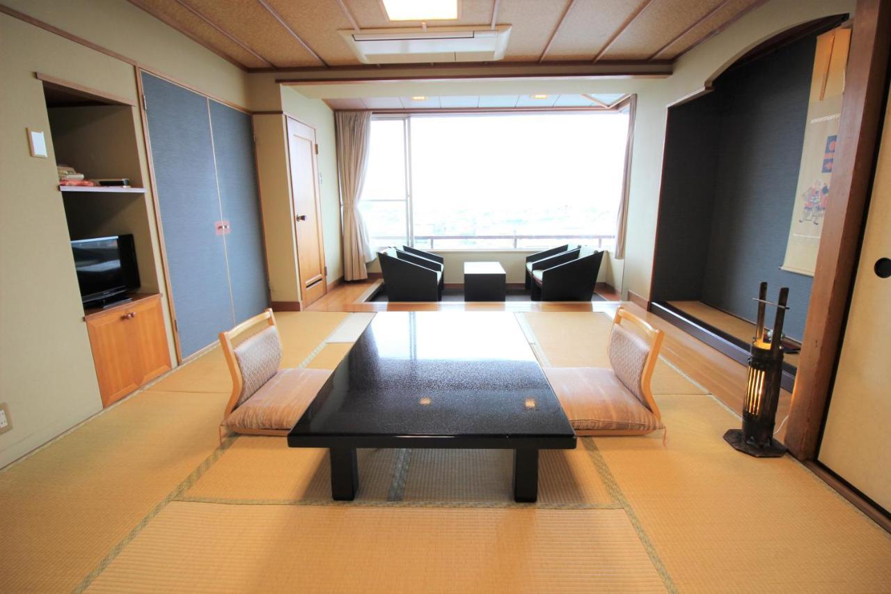 Hotel Hatta Fuefuki Esterno foto